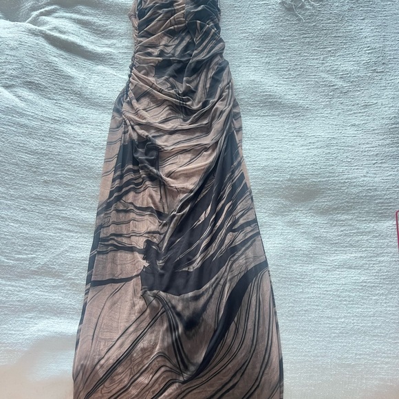 Zara Print dress with Tulle - Picture 2 of 9